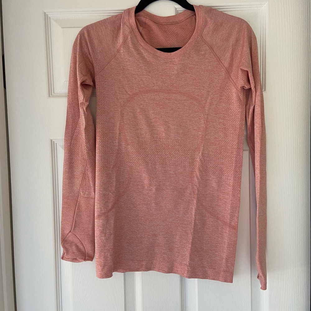 Swiftly Tech long sleeve - like brand new!